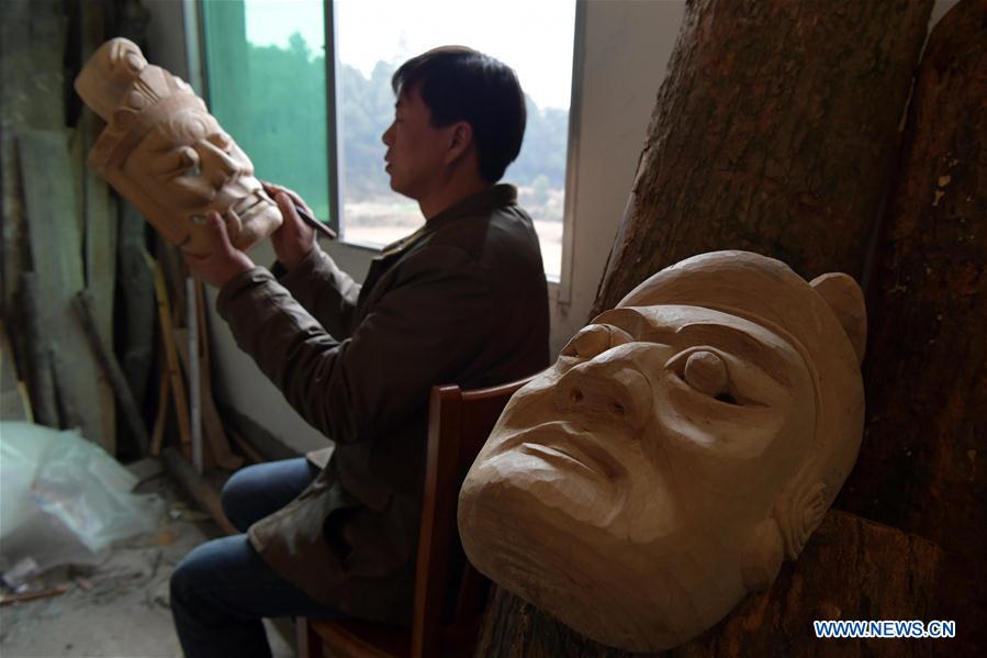 CHINA-JIANGXI-NUO OPERA-MASK MAKER(CN)