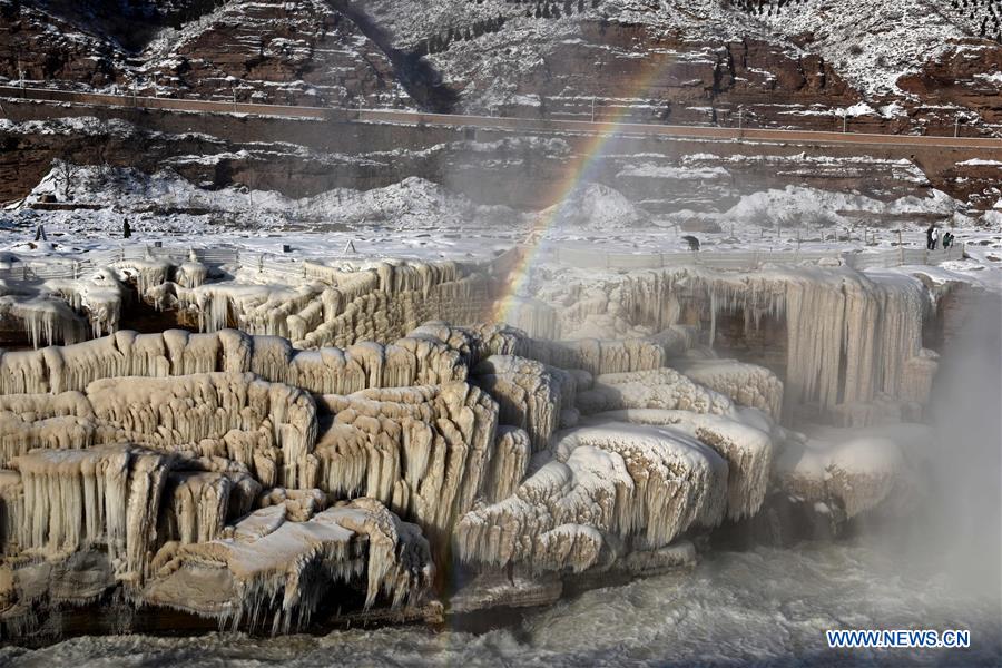 CHINA-YELLOW RIVER-HUKOU WATERFALL-WINTER SCENERY (CN)