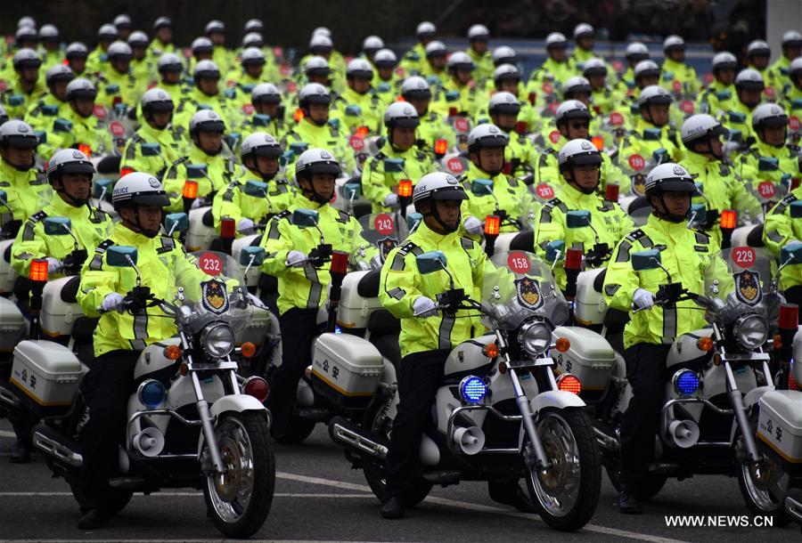 CHINA-QINGDAO-POLICE-MOTORCYCLE-HANDOVER (CN)