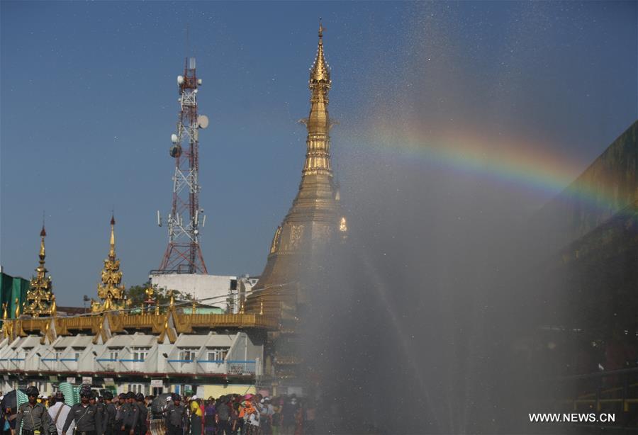 MYANMAR-YANGON-TRADITIONAL WATER FESTIVAL