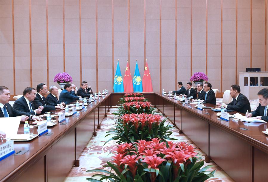 CHINA-BEIJING-LI KEQIANG-KAZAKH PRESIDENT-MEETING (CN)