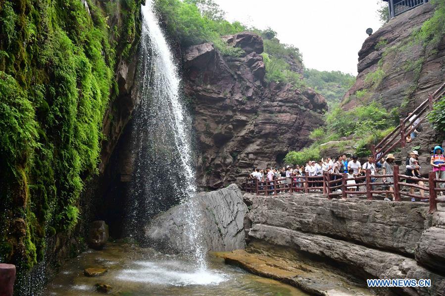 CHINA-HENAN-JIAOZUO-HONGSHI GORGE (CN)