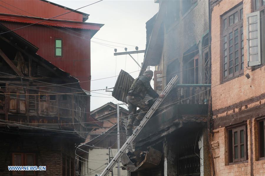 KASHMIR-SRINAGAR-GUNFIGHT