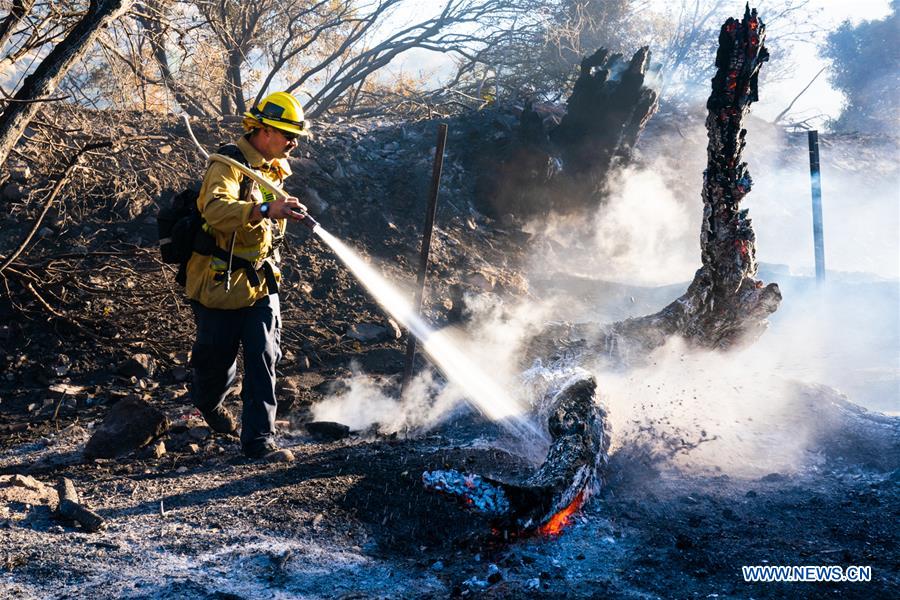 U.S.-SIMI VALLEY-WILDFIRE