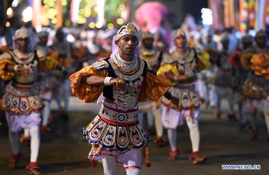 SRI LANKA-COLOMBO-NAVAM-DANCERS