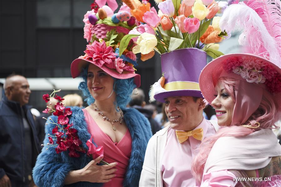 U.S.-NEW YORK-EASTER PARADE-BONNET FESTIVAL