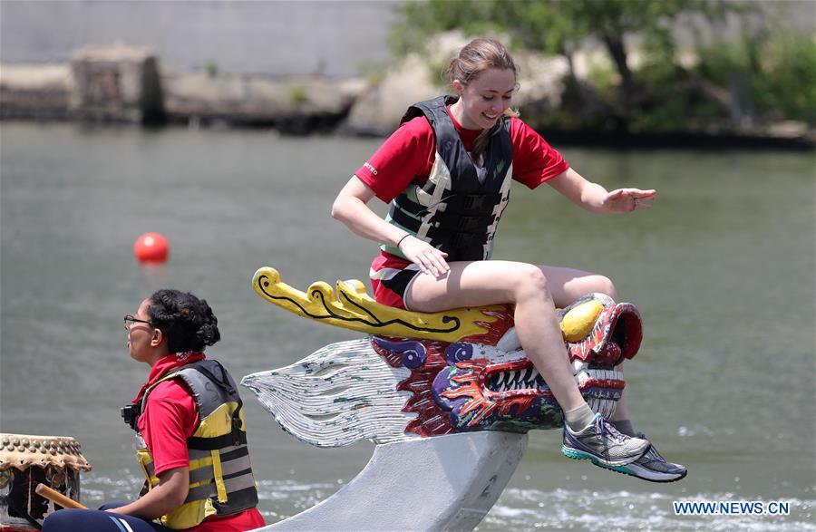 U.S.-CHICAGO-DRAGON BOAT RACE   