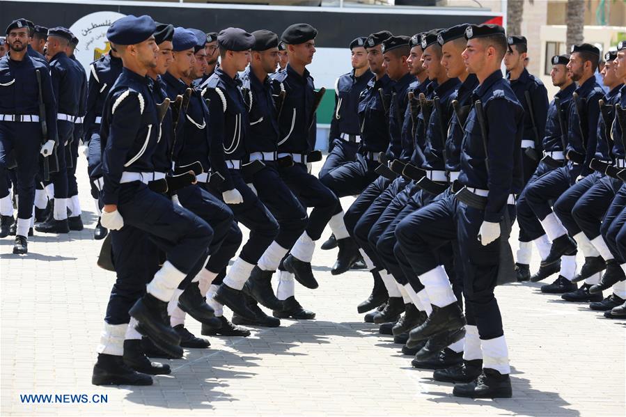 MIDEAST-GAZA-MILITARY-GRADUATION-CEREMONY