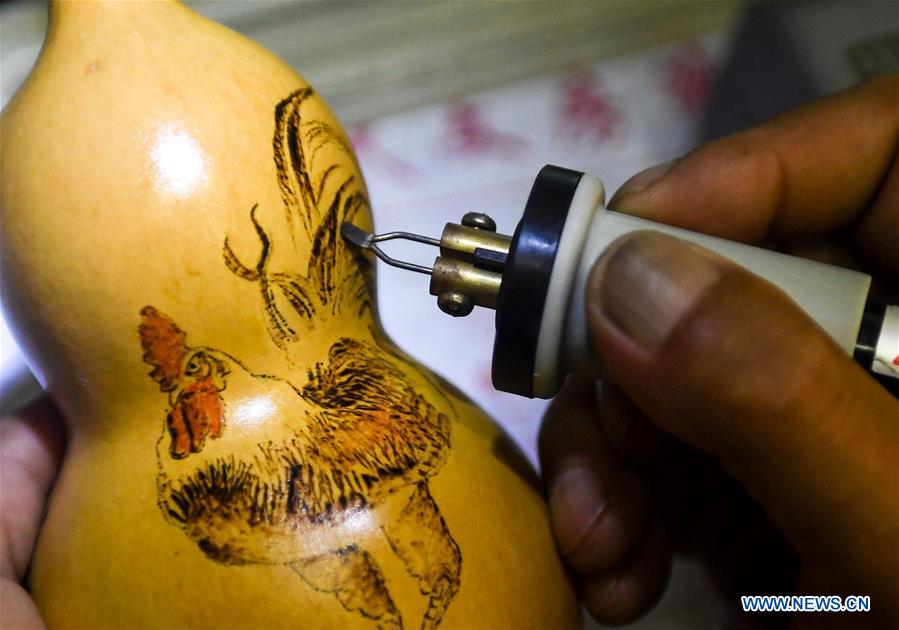 CHINA-JILIN-CHANGCHUN-GOURD-PYROGRAPHY (CN)