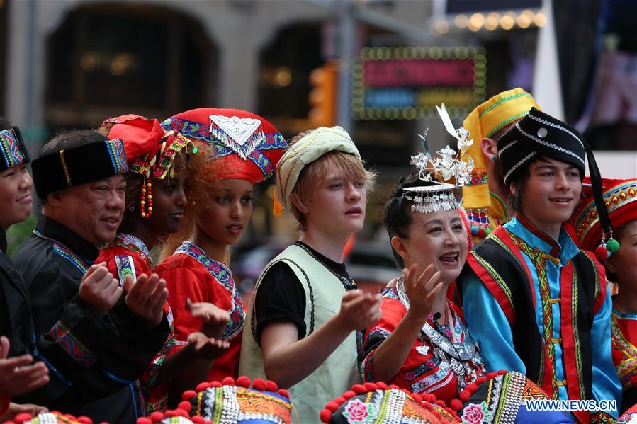 U.S.-NEW YORK-TIMES SQUARE-CHINESE FOLK SONG