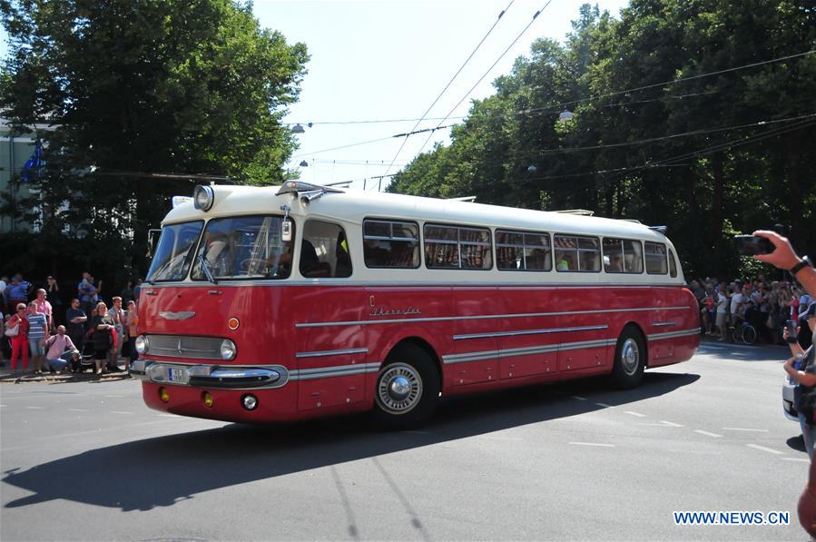 LATVIA-RIGA-ANTIQUE VEHICLE-RIGA RETRO 2019