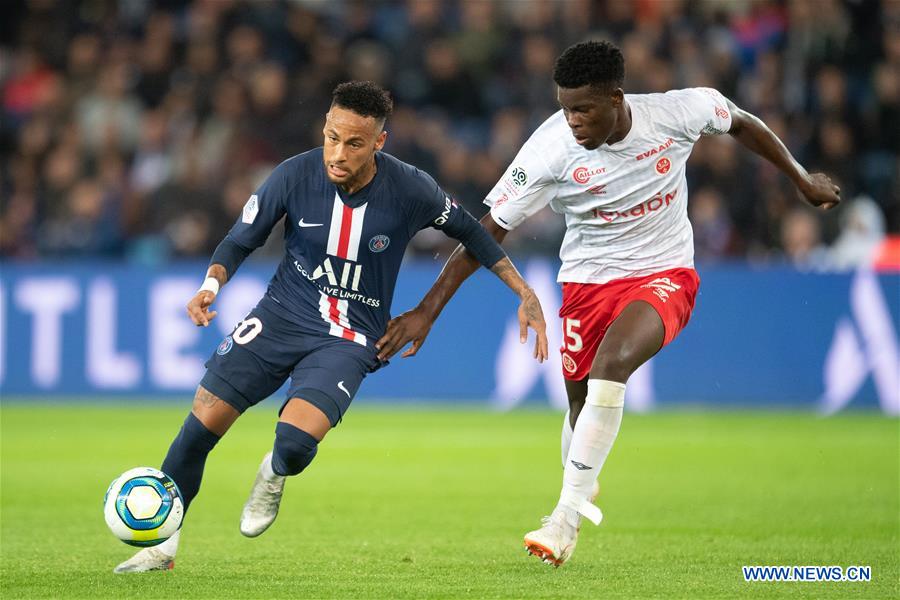 (SP)FRANCE-PARIS-SOCCER-FRENCH LIGUE 1-PARIS SAINT-GERMAIN VS REIMS