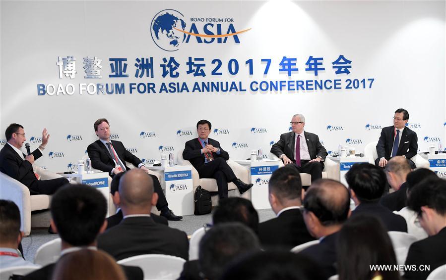 Delegates attend the session of 'Has the Commodities Market Bottomed Out ?' during the Boao Forum for Asia Annual Conference 2017 in Boao, south China's Hainan Province, March 24, 2017. (Xinhua/Zhao Yingquan) 