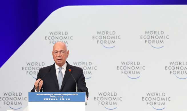 Opening plenary of Summer Davos held in Dalian