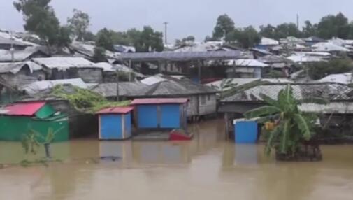 天灾！暴雨倾盆 孟加拉国难民村30万人被困